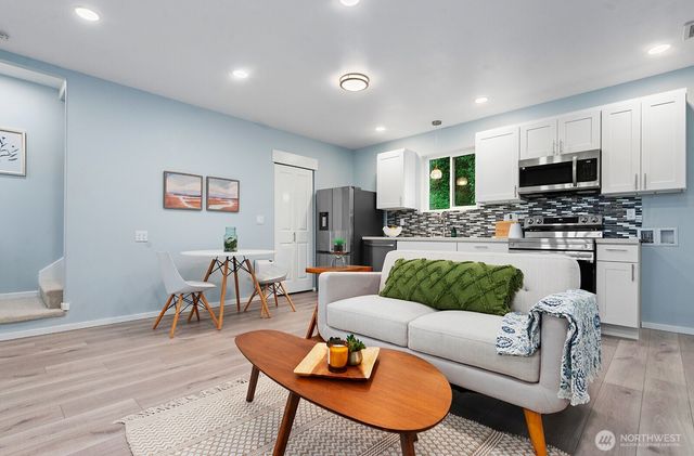 3265 31st Avenue SW, Seattle, WA 98126