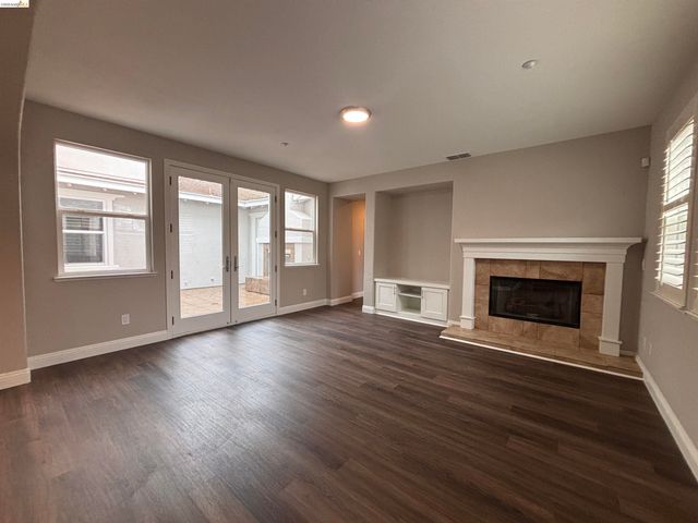 2409 Boulder St, Brentwood, CA 94513