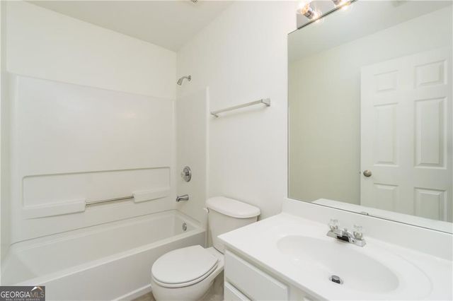 4016 Edgecomb Drive, Roswell, GA 30075