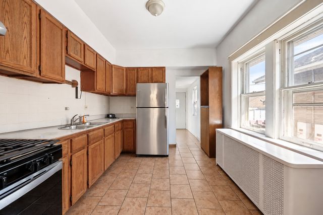 1517 S 57TH Avenue, Cicero, IL 60804