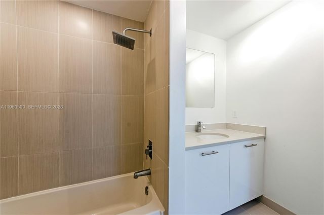 3250 NE 1st Ave 1102, Miami, FL 33137