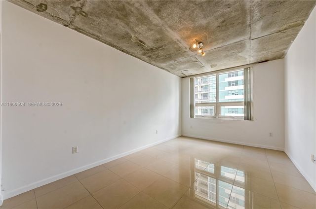 3250 NE 1st Ave 1102, Miami, FL 33137
