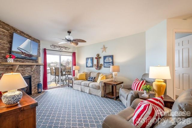 18709 Nautical Drive 206, Cornelius, NC 29031