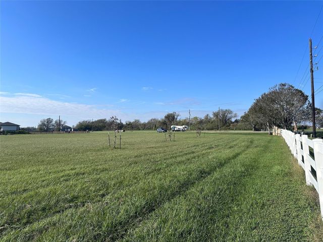 3211 Fm 1462, Pearland, TX 77583