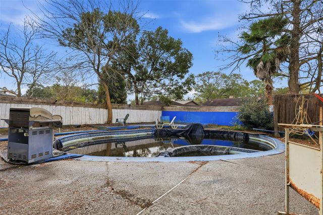 16422 Brambling Drive, Houston, TX 77059