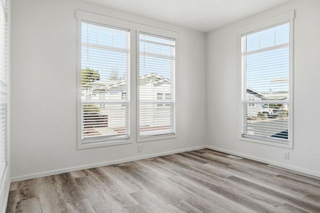 500 W 10th Street 140, Gilroy, CA 95020