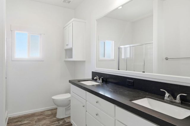 500 W 10th Street 140, Gilroy, CA 95020