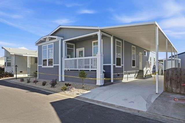 500 W 10th Street 140, Gilroy, CA 95020