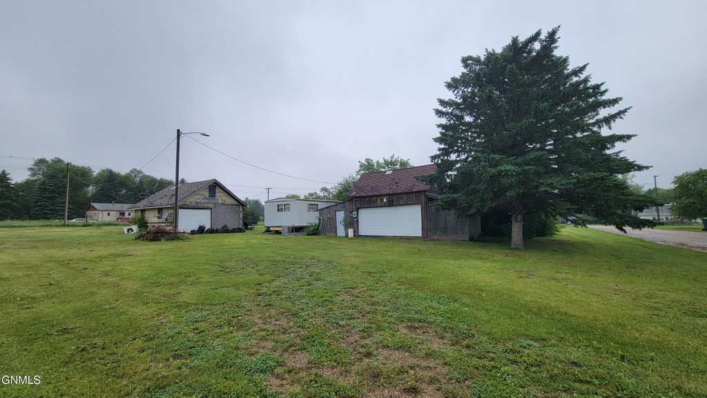 160 Austin Street, Regan, ND 58477 photo 11