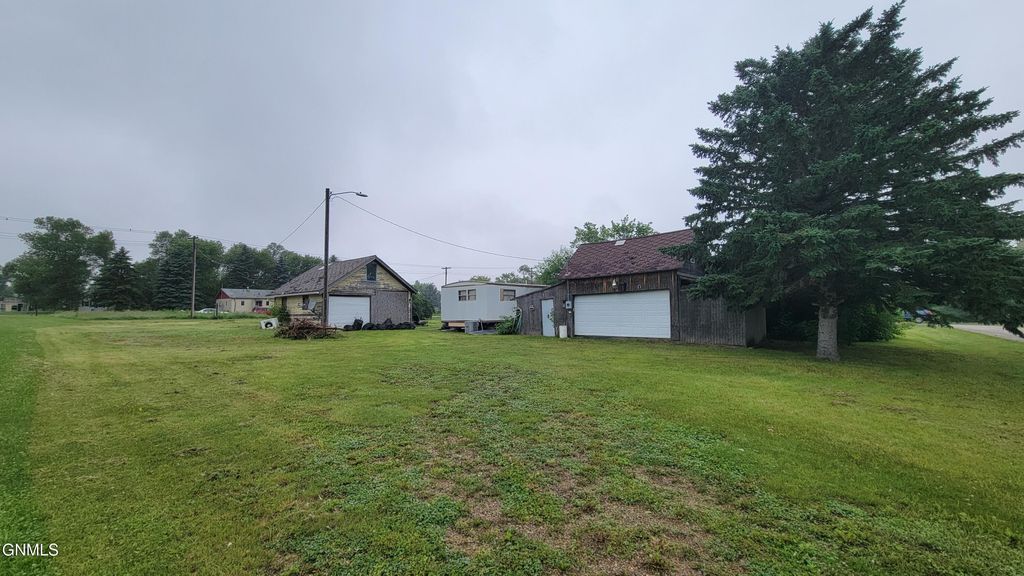 160 Austin Street, Regan, ND 58477 photo 12