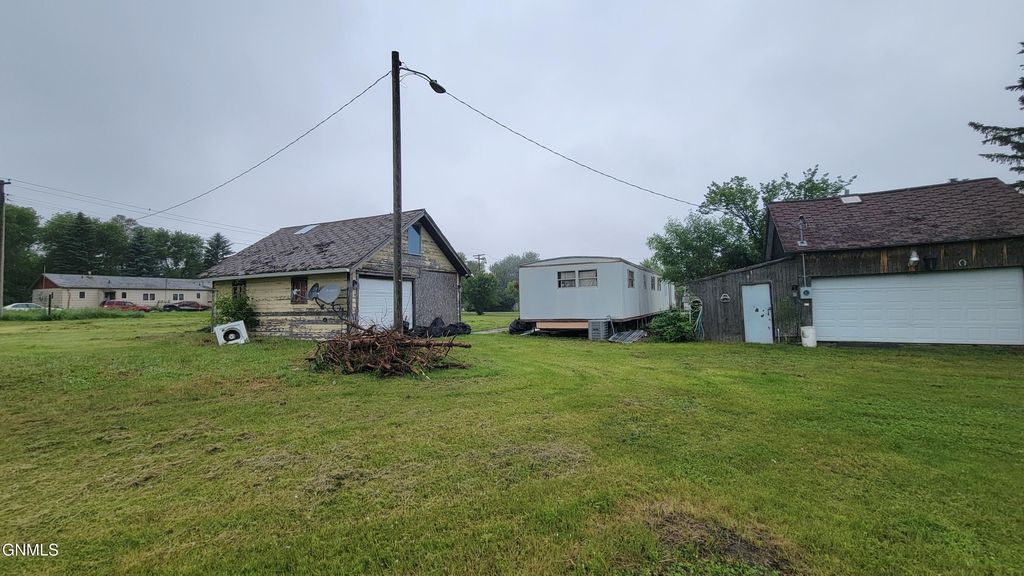 160 Austin Street, Regan, ND 58477 photo 13
