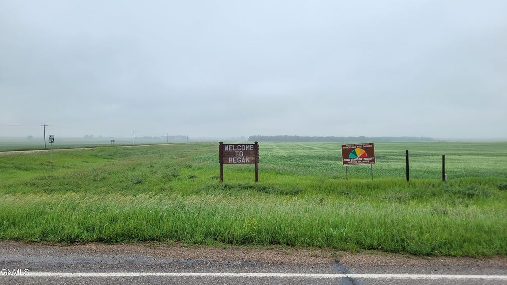 160 Austin Street, Regan, ND 58477 photo 24
