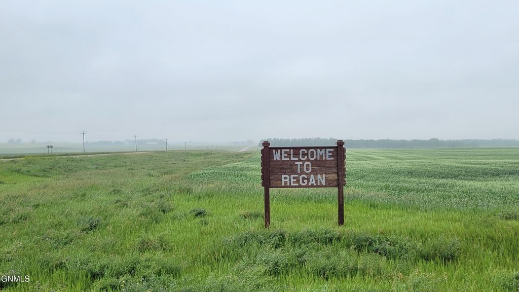 160 Austin Street, Regan, ND 58477 photo 3