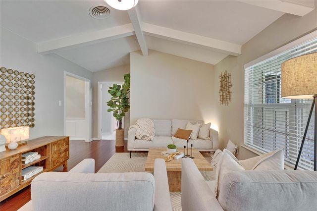 2905 Greenlawn PKWY, Austin, TX 78757