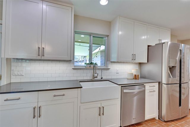 2905 Greenlawn PKWY, Austin, TX 78757