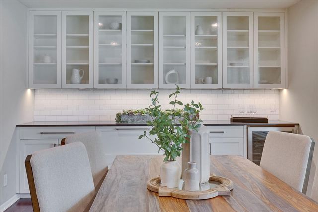 2905 Greenlawn PKWY, Austin, TX 78757