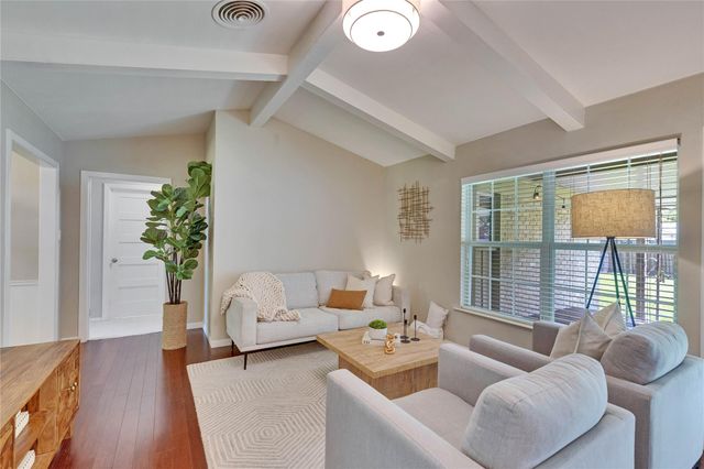 2905 Greenlawn PKWY, Austin, TX 78757