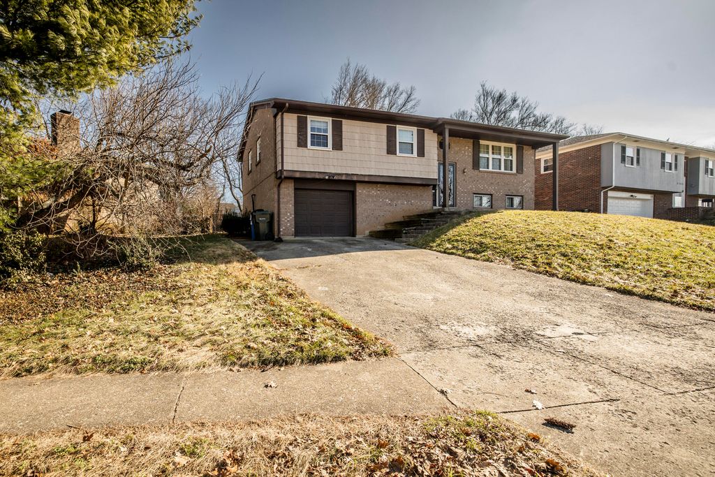 2147 Deauville Drive, Lexington, KY 40504