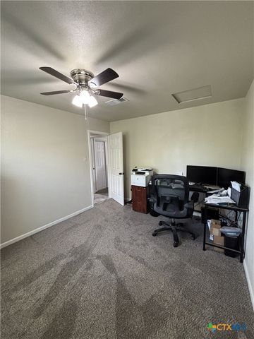 116 Leisure Acres Road, Gatesville, TX 76528