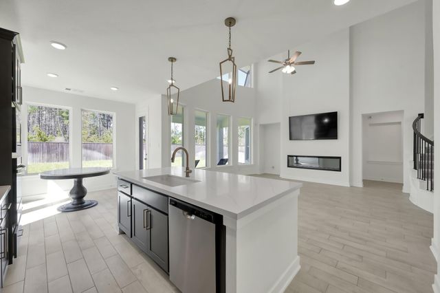 524 Stella Beth Way, Montgomery, TX 77316