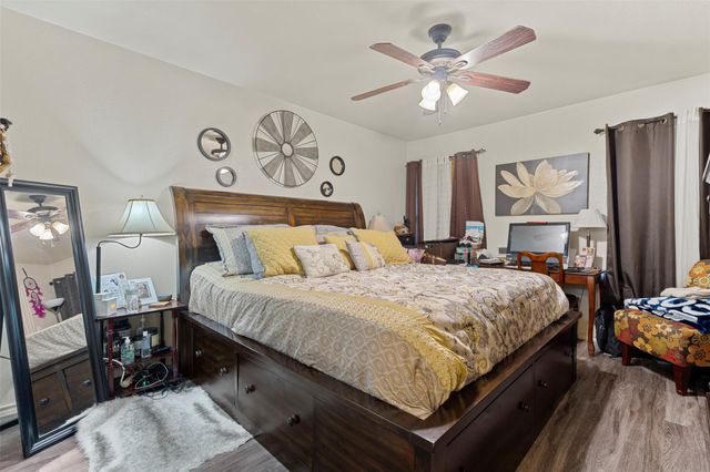 1000 CHRISTOPHER DR B, Round Rock, TX 78681
