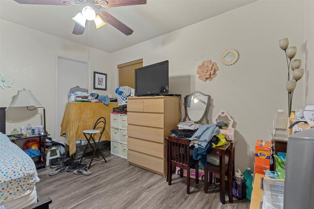 1000 CHRISTOPHER DR B, Round Rock, TX 78681