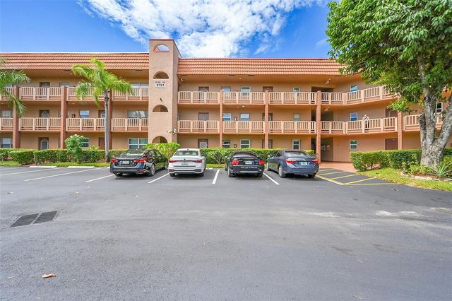 9761 Sunrise Lakes Boulevard 301, Sunrise, FL 33322
