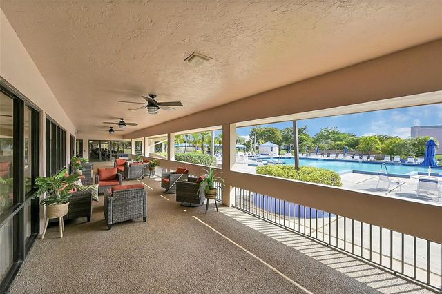 9761 Sunrise Lakes Boulevard 301, Sunrise, FL 33322