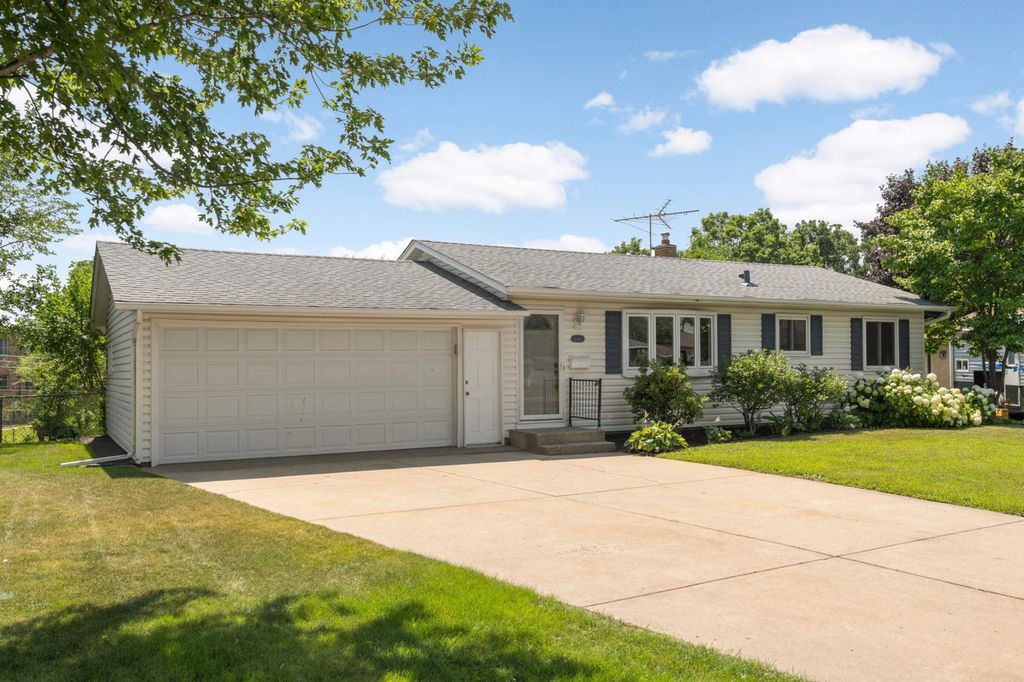 4096 71st Street E, Inver Grove Heights, MN 55076