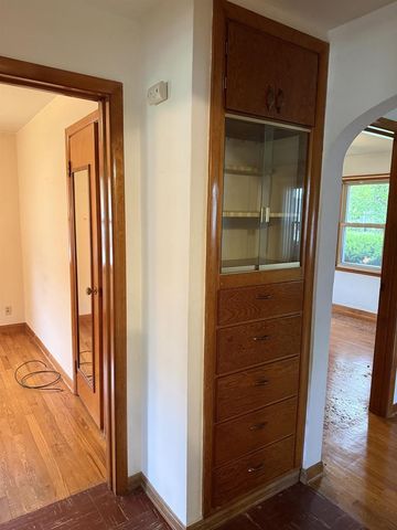 801 W GLENDALE AVENUE, Appleton, WI 54914