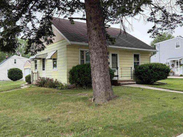 801 W GLENDALE AVENUE, Appleton, WI 54914