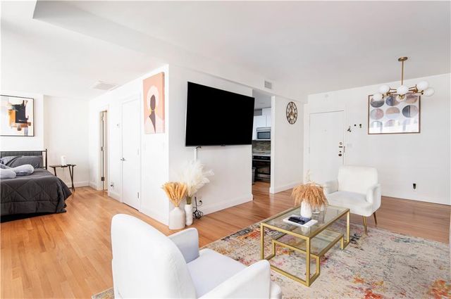 145 15th Street NE 1402, Atlanta, GA 30309