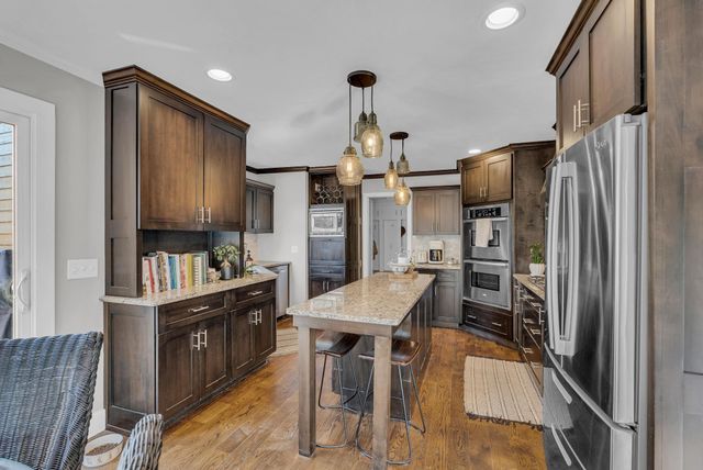 1265 Flatt Cir, Cookeville, TN 38501
