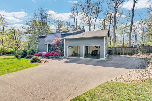 1265 Flatt Cir, Cookeville, TN 38501
