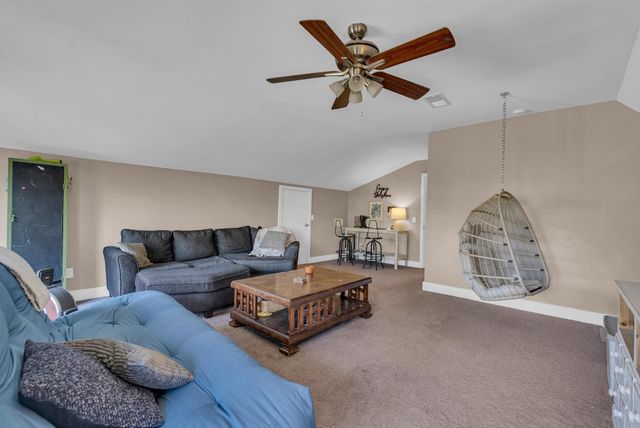 1265 Flatt Cir, Cookeville, TN 38501