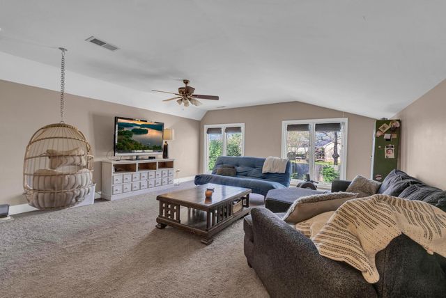 1265 Flatt Cir, Cookeville, TN 38501