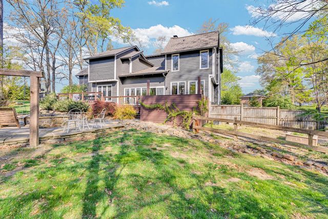 1265 Flatt Cir, Cookeville, TN 38501
