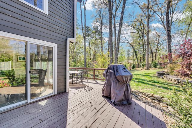1265 Flatt Cir, Cookeville, TN 38501