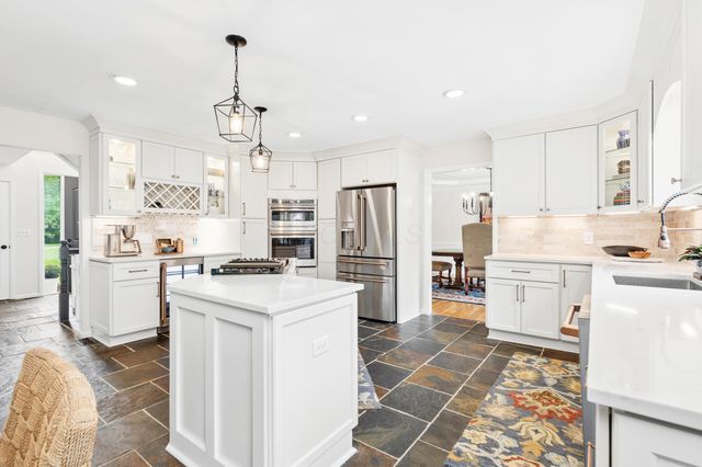 700 Notchbrook Drive, Delaware, OH 43015