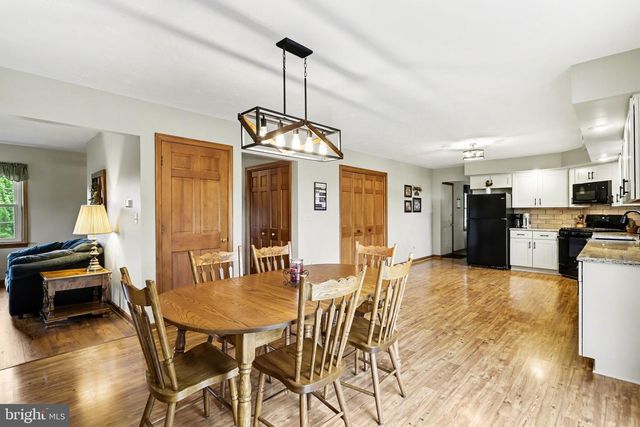 215 VILLA VISTA AVE, Hanover, PA 17331