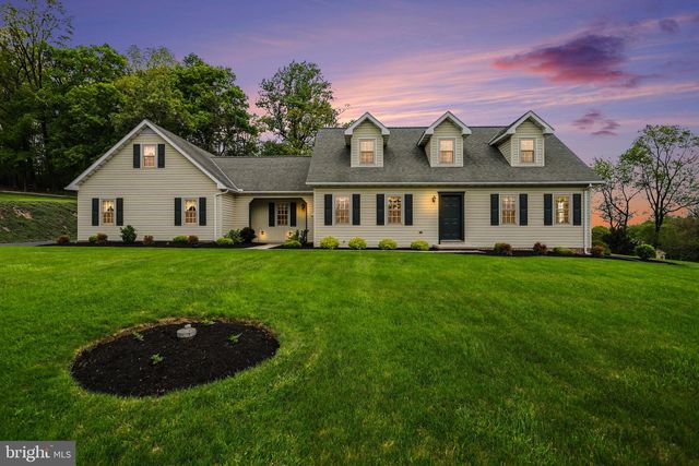 215 VILLA VISTA AVE, Hanover, PA 17331