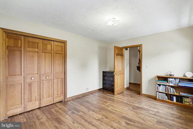 215 VILLA VISTA AVE, Hanover, PA 17331