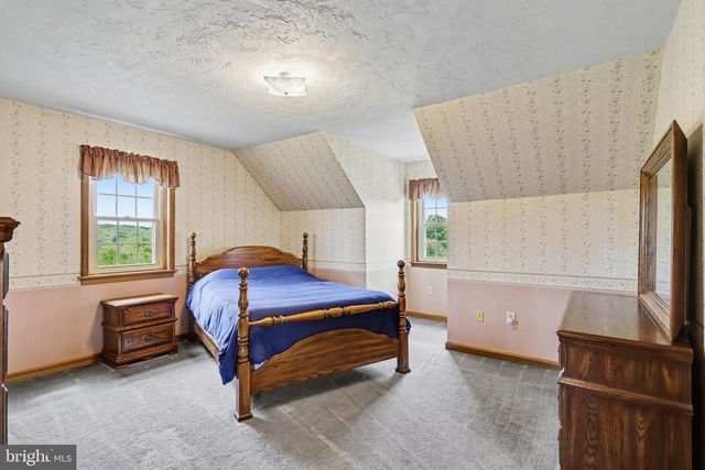 215 VILLA VISTA AVE, Hanover, PA 17331