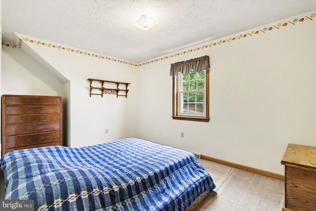 215 VILLA VISTA AVE, Hanover, PA 17331