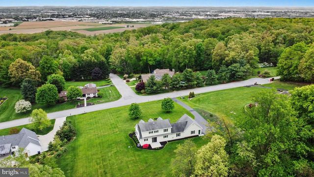 215 VILLA VISTA AVE, Hanover, PA 17331
