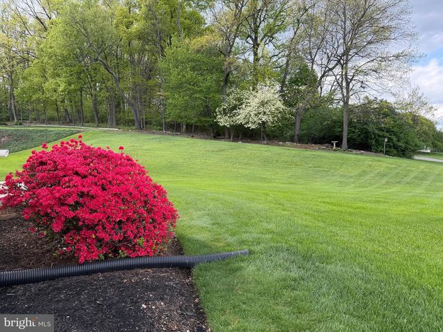 215 VILLA VISTA AVE, Hanover, PA 17331