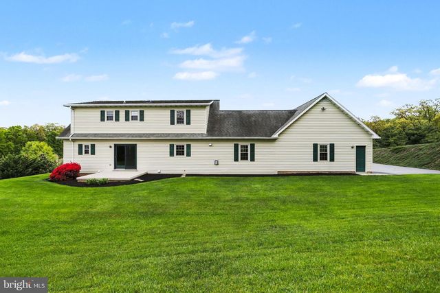 215 VILLA VISTA AVE, Hanover, PA 17331