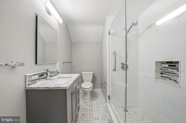 26 MAPLEWOOD AVE, Carneys Point, NJ 08069