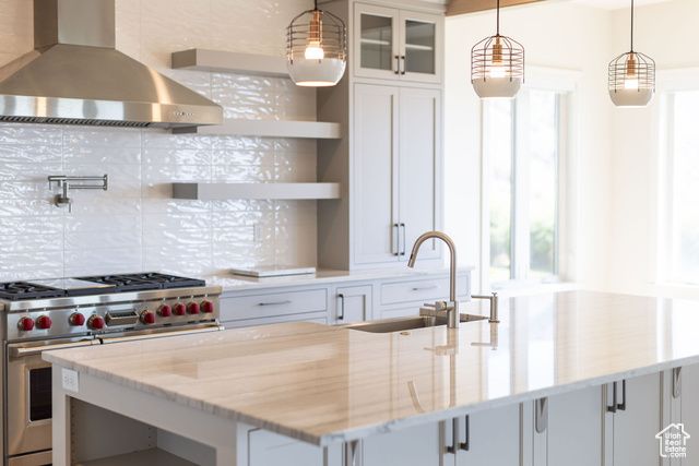 2835 NAOMI CIR, North Logan, UT 84341