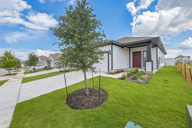 107 Honeybee LN, Elgin, TX 78621